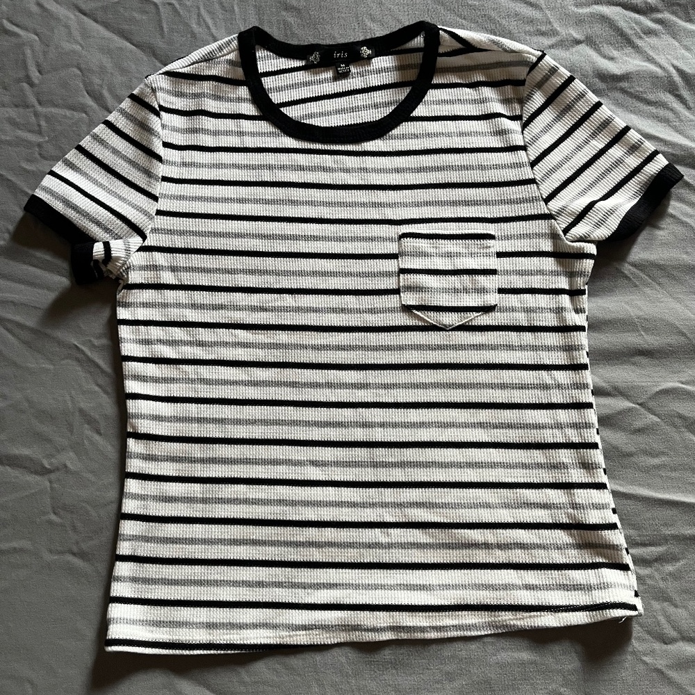 Black and White Cropped T-Shirt